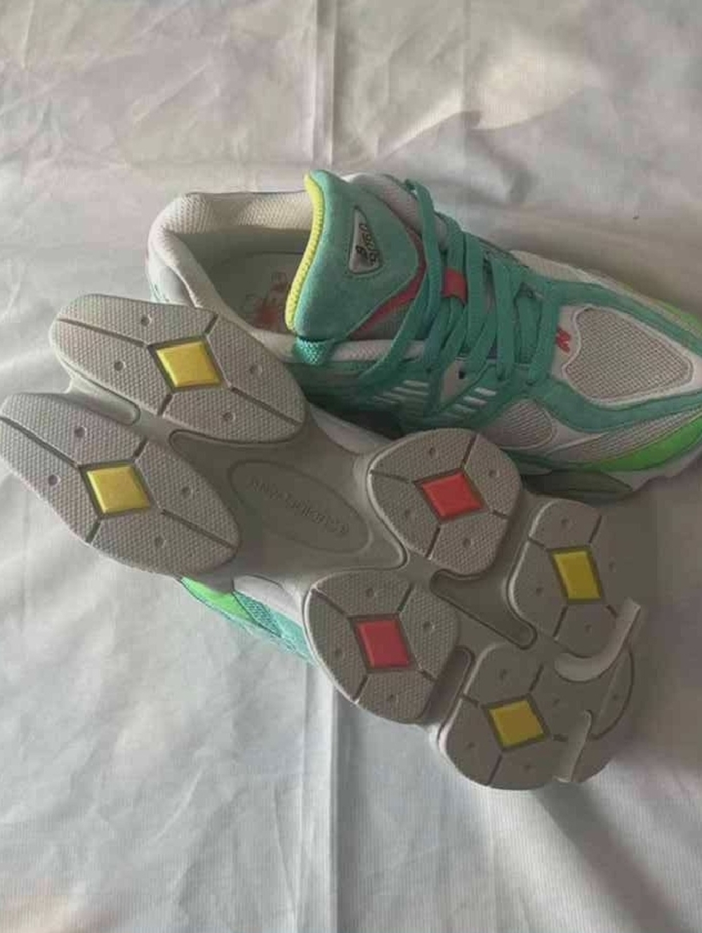 New Balance Aqua Green, White & Neon Accent Running Shoes - Picture 9 of 9